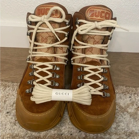 Gucci Brown Leather Hiking Boots with Cream Tongue - Picture 4 of 6
